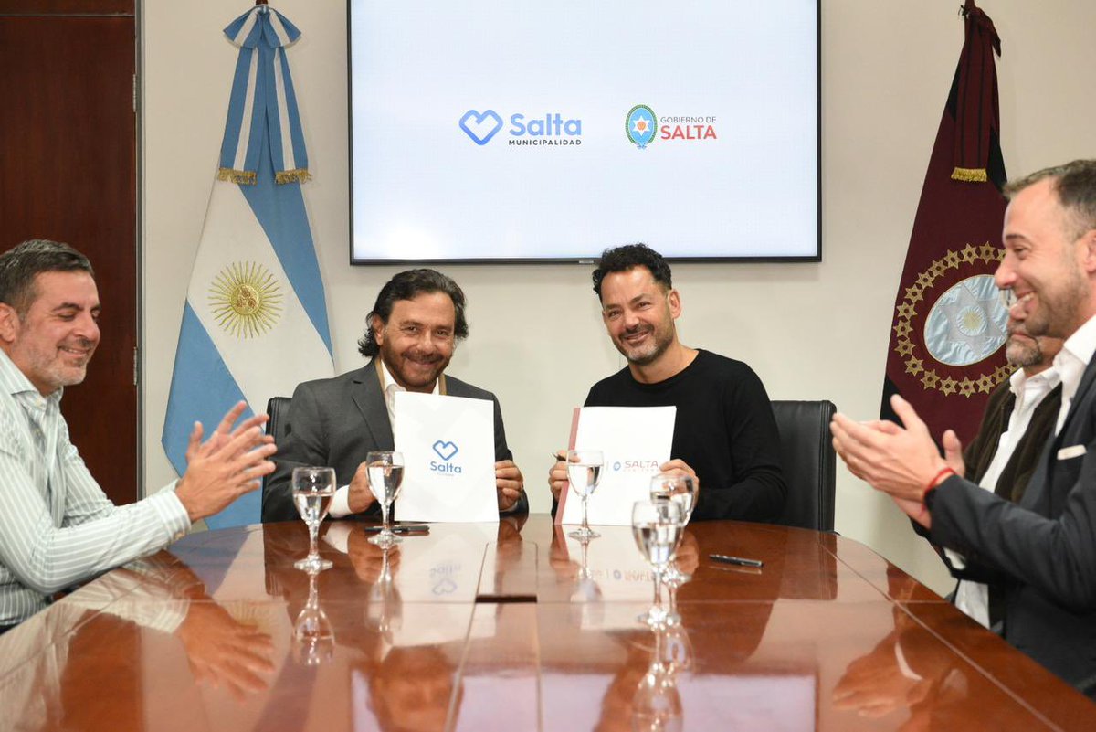 Gustavo Sáenz (@gustavosaenzok) on Twitter photo Junto al intendente <a href="/jmedurand/">Emiliano Durand</a>, firmamos convenios para concretar cinco proyectos fundamentales para la ciudad de Salta.
✔️Reconstrucción del Mercado San Miguel: Recuperamos un ícono de nuestra historia y una fuente de trabajo para cientos de familias.
✔️Complejo Deportivo Junto al intendente <a href="/jmedurand/">Emiliano Durand</a>, firmamos convenios para concretar cinco proyectos fundamentales para la ciudad de Salta.
✔️Reconstrucción del Mercado San Miguel: Recuperamos un ícono de nuestra historia y una fuente de trabajo para cientos de familias.
✔️Complejo Deportivo