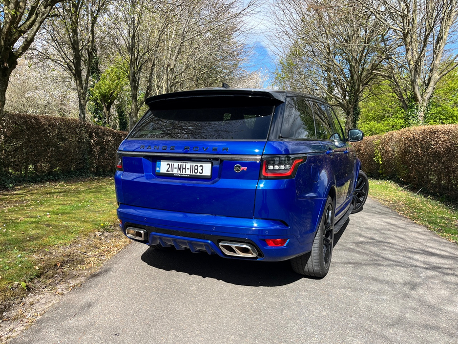 CarzoneIE's tweet image. There's a reason why Blue is our favorite colour 💙
And this stunning Range Rover Sport SVR Carbon edition in Estoril Blue for sale on Carzone is one of them! 😍
View it here 👉 carzone.ie/used-cars/land…