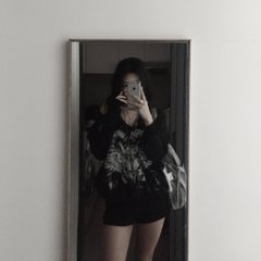 AdolphRayn16435's tweet image. 검은색 말고 어울리는 게 없단 것이다