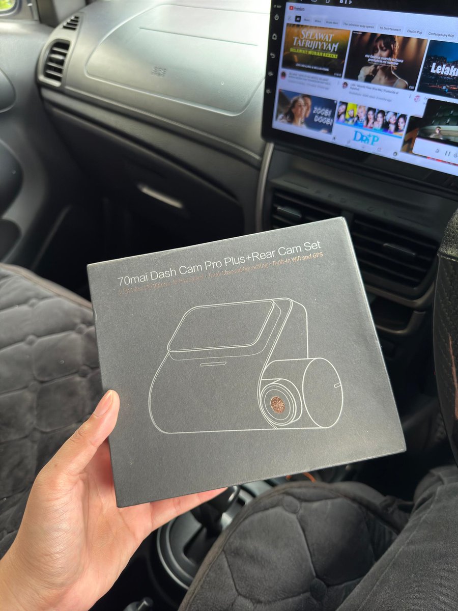 zalyazahari's tweet photo. Ni lah antara accessories kereta wajib ada. I pakai since beli kereta i 2021 lagi. Masih elok &amp; quality video nice 🫶 i paling suka apps dia takde ads senang download video2 and setting semua dalam phone je

https://t.co/fP3Yf62sND https://t.co/8s2aa1gi64