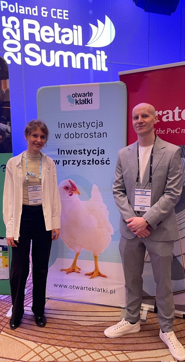 PawelRawicki's tweet image. Z sieciami handlowymi i producentami żywności rozmawiamy na Retail Summit 2025 o ujmowaniu dobrostanu zwierząt w raportowaniu ESG. Dobrze widzieć, że tyle firm jest otwartych na odpowiedzialność społeczną, w tym ochronę zwierząt