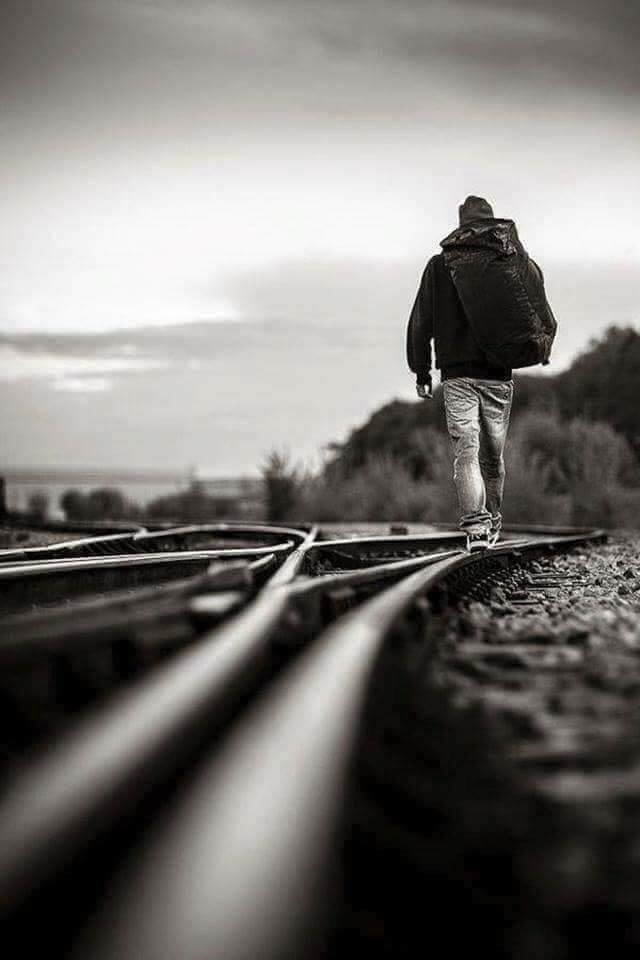 مُغرم tweet media