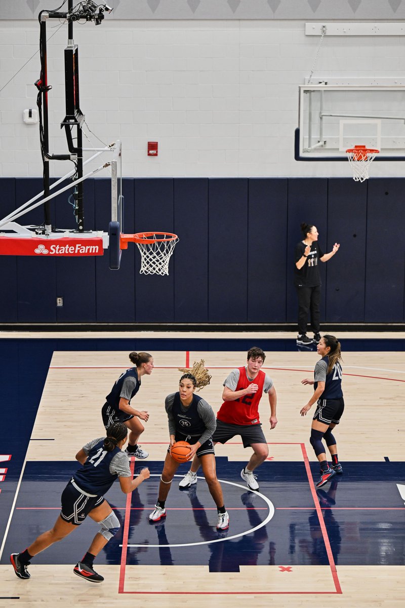UConnAlumni's tweet photo. 24 hours at UConn: 2:00PM
Werth Champions Center is base camp in the Basketball Capital of the World with mirror men's and women's facilities.
What happens during the other 23 hours in Storrs? Find out in the latest edition of #UConnMag: https://t.co/puxc3L2BzZ https://t.co/UnHDwKHiPr