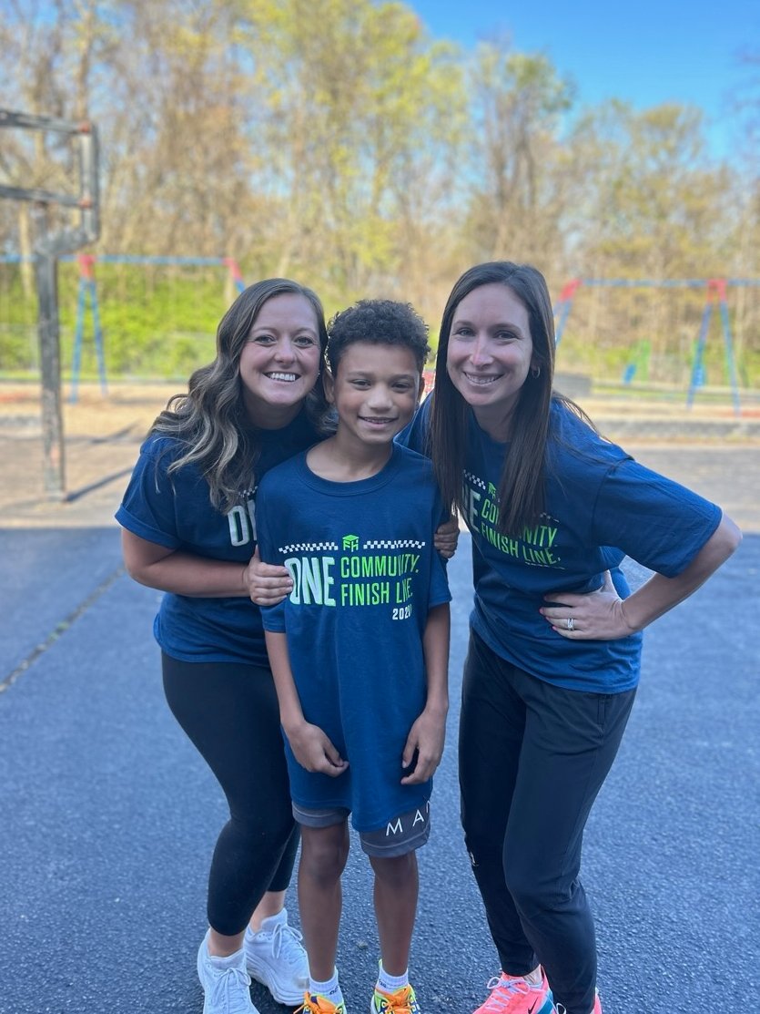 OlixClass's tweet image. Hey @FHSchools 👋 It&apos;s time to join your 5k Ambassadors in signing up for the @fhfeorg 5k! #AforAyer! #ABreathofFreshAyer! @ayerelementary @_teachitwright