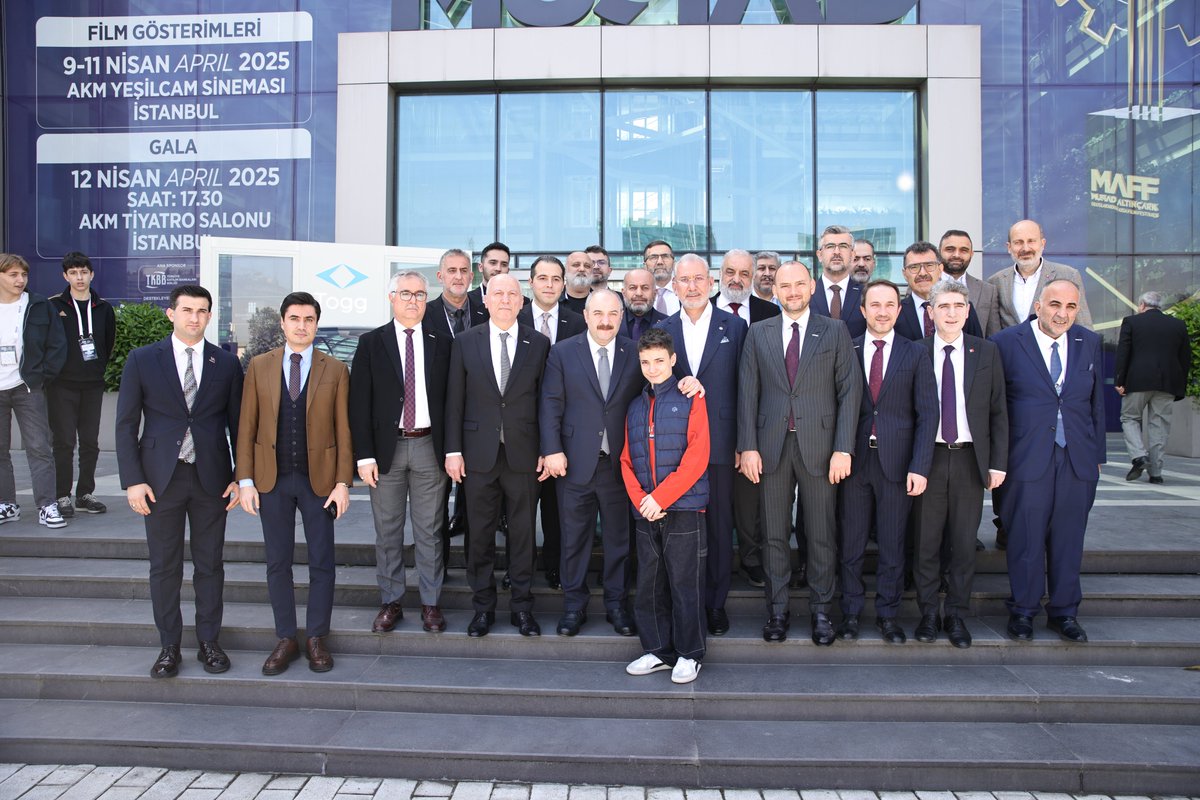 MUSIAD's tweet photo. MÜSİAD Makine Sektör Kurulu ile MÜSİAD Kimya, Metal ve Maden Sektör Kurulu iş birliğiyle düzenlenen Cevherden Makineye'25 Zirvesi, MÜSİAD Genel Merkezi’nde gerçekleşti.

TBMM Sanayi, Ticaret, Enerji, Tabii Kaynaklar, Bilgi ve Teknoloji Komisyonu Başkanı Mustafa Varank, MÜSİAD Genel Başkan Yardımcısı Burhan Özdemir, Tosyalı Holding Yönetim Kurulu Başkanı Fuat Tosyalı, TEİ Genel Müdürü Prof. Dr. Mahmut Faruk Akşit, MÜSİAD Makine Sektör Kurulu Başkanı İsmail Somalı (@ismlsml) ve MÜSİAD Kimya, Metal ve Maden Sektör Kurulu Başkanı Muhittin Can’ın katılımıyla düzenlenen zirve, önemli isimlere ve konulara ev sahipliği yaptı.

Detaylar için: https://t.co/TXlHgvVzxn
