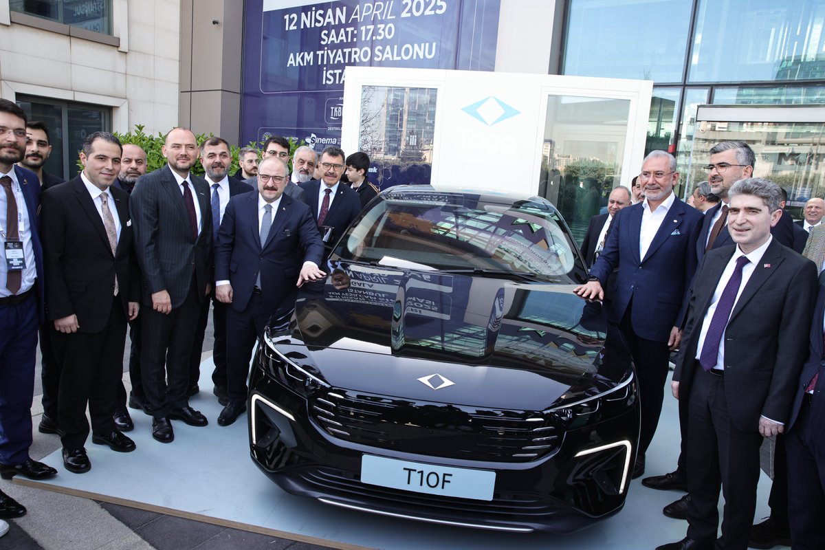 MÜSİAD Makine Sektör Kurulu ile MÜSİAD Kimya, Metal ve Maden Sektör Kurulu iş birliğiyle düzenlenen Cevherden Makineye'25 Zirvesi, MÜSİAD Genel Merkezi’nde gerçekleşti.

TBMM Sanayi, Ticaret, Enerji, Tabii Kaynaklar, Bilgi ve Teknoloji Komisyonu Başkanı Mustafa Varank, MÜSİAD