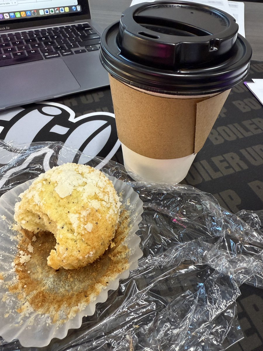 Start the morning right with a Cup of Joy seeing my friends in Essential Skills and the Baristas from Dragon Brew.  Thank you for a tea and a yummy muffin.