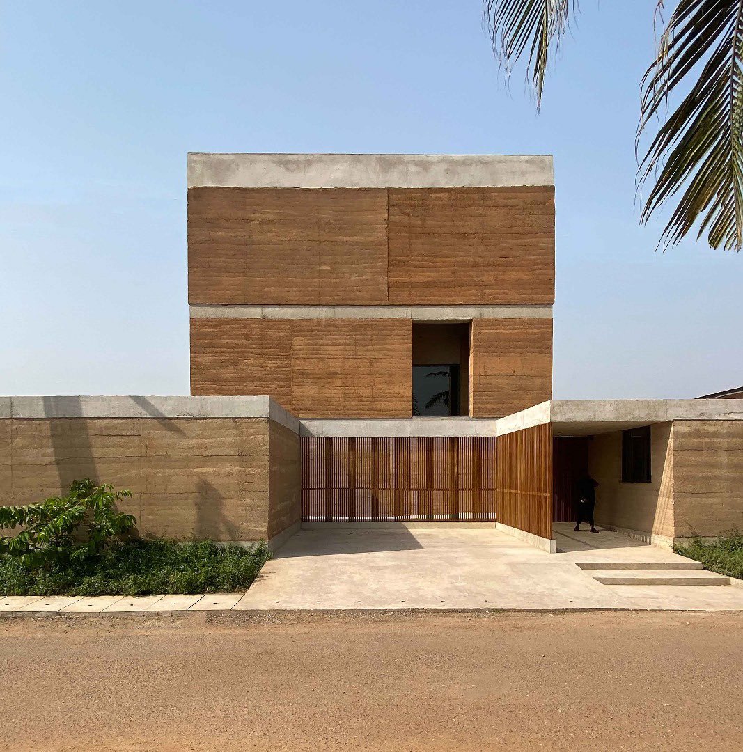 ArchPose's tweet photo. Dot Ateliers by @AdjayeAssoc in #Osu #Accra 
Read more from the link 
.
https://t.co/DXvWYXjkzl 
.
#archposé #architectureinghana #architectureinafrica #rammedearth #adjayeassociates #tropicalarchitecture #archilovers #arquitectura #architecturalphotography https://t.co/dDYahVNoXq