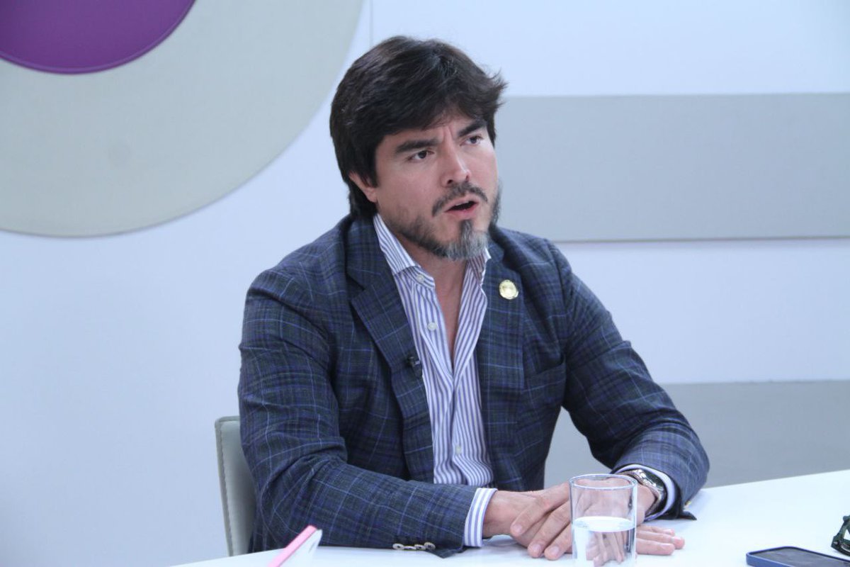 “Hay países autoritarios en la región, no podemos esperar comentarios positivos de su parte. La comunidad internacional ha verificados la transparencia del proceso y hoy es momento de mirar hacia adelante para fortalecer la gobernabilidad, la época de las disputas ya pasó”.