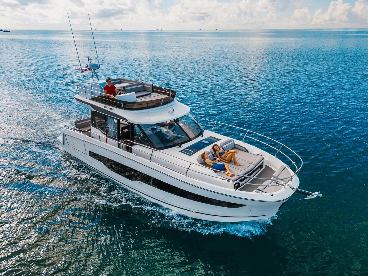 Have a taste for luxury yachts but a "beer budget"? Don't fear! Here are some ideas: yachtworld.com/research/affor…