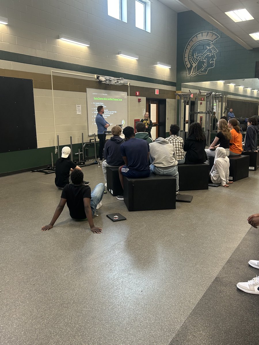 PerformanceIowa's tweet photo. OUT IN THE COMMUNITY💪💚

On Tuesday, General Manager, Jason, &amp; personal trainer, Kayle, got the opportunity to talk to @ICWestAthletics 

In this collaborative talk, Jason &amp; Kayle were able to discuss the fitness industry &amp; the students created their own workouts for the clients https://t.co/HE1qOXmWEF