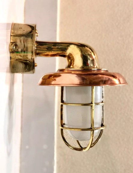 antiqueavenue24's tweet photo. Illuminate your space with coastal style using this Nautical Brass Rustic Bulkhead Sconce. The copper shade adds a warm, https://t.co/v5LT6slhSg
#NauticalLighting #CopperShade #RusticHomeDecor #OutdoorStyle #CoachellaSale #love #beautiful #nature #travel #newyork #art #trending https://t.co/kvStnSyzXz