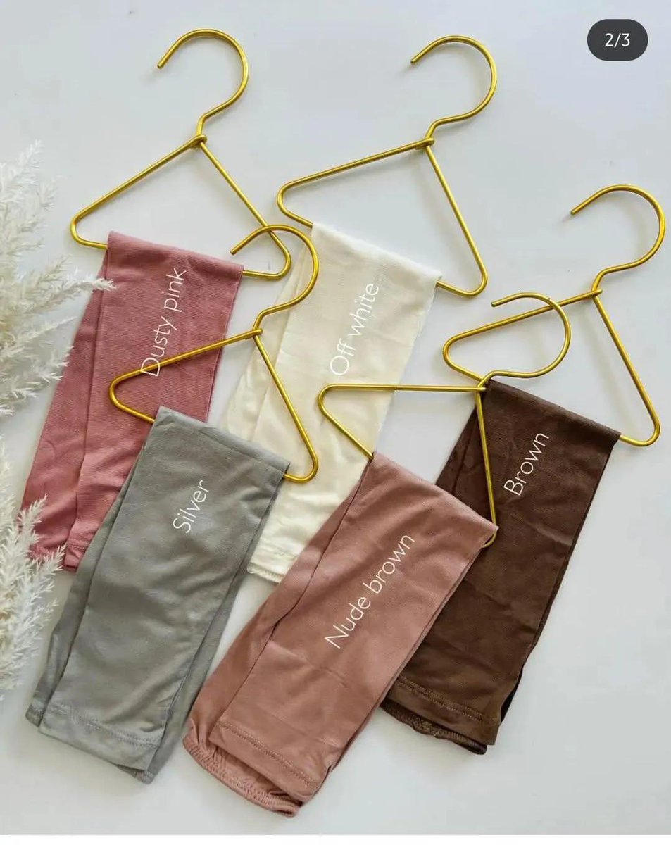 HassyCollectns's tweet image. The stretchy long arm extensions, are a must have for every Hijabi women and girl Designed to add additional coverage for your hands and to add length to your short dresses
Price:5,000 naira
Size:Free
Location:Abuja
Available in 7 Colours
Send a dm to place order