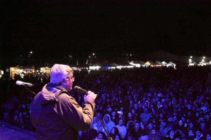 Chin chin: el vino bonaerense tuvo su 10° Fiesta Provincial de la Vendimia nubesmgzdigital.com.ar/index.php/2025… vía <a href="/MagazineNubes/">NUBES MAGAZINE</a> Magazine Digital de Argentina