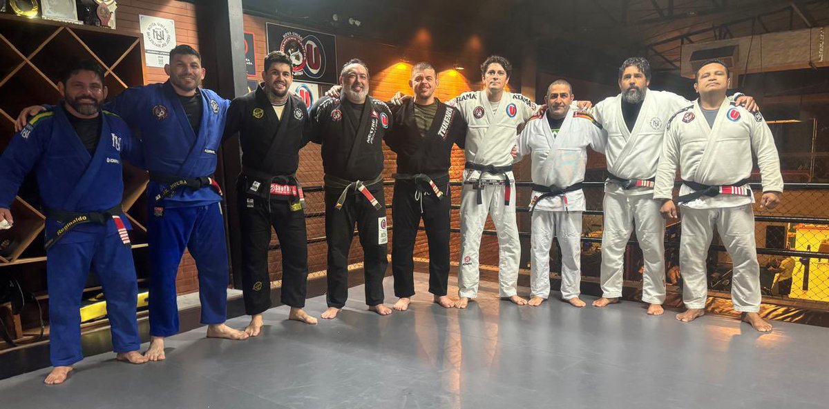 CaioHellboy's tweet photo. #bjj 
#family 
#Brazil 
#jiujitsu https://t.co/pb6oqgIBSP
