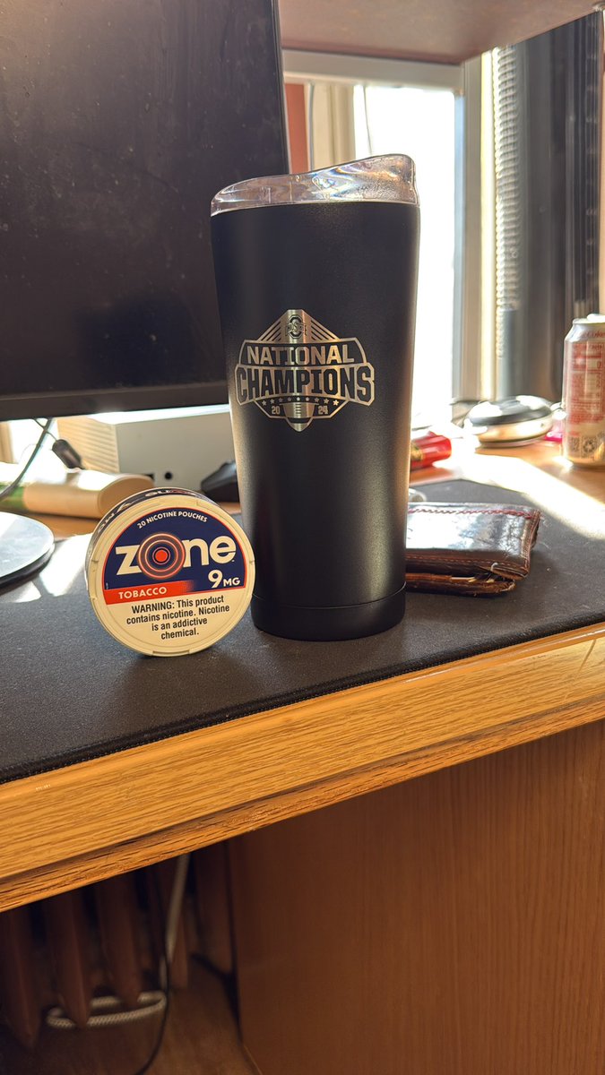 BurnerLinczyn's tweet image. Tobacco zone. 

Black coffee. 

This will play #hight