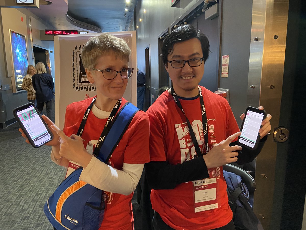 Happy #NationalCanadianFilmDay! 🇨🇦 As a #HotDocs volunteer, you play a big part in helping Canadian filmmakers shine by encouraging patrons to vote for the Rogers Audience Award during the festival! The winning entry will win a $50000 cash prize and an encore screening.