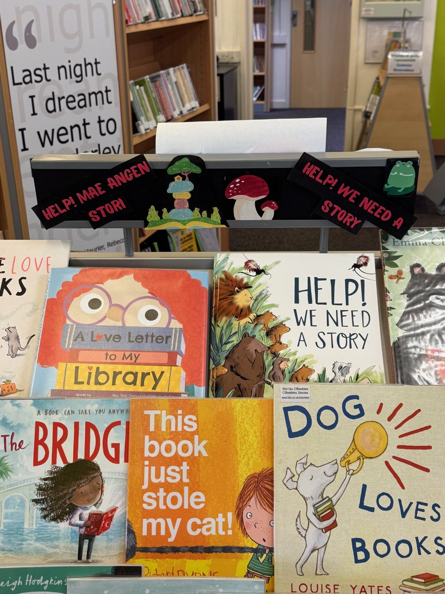 Help! Mae angen stori
Ar gyfer pan fydd gennych chi argyfwng llyfr, rhedwch yn syth i'ch Llyfrgell a chodwch un o'r straeon anhygoel hyn ar thema llyfrau

#helpweneedastory