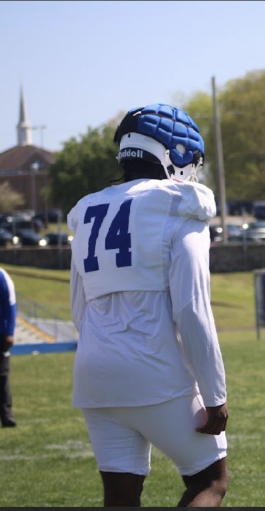JustinHarper8's tweet photo. First college spring game https://t.co/84eGVV4gFv
