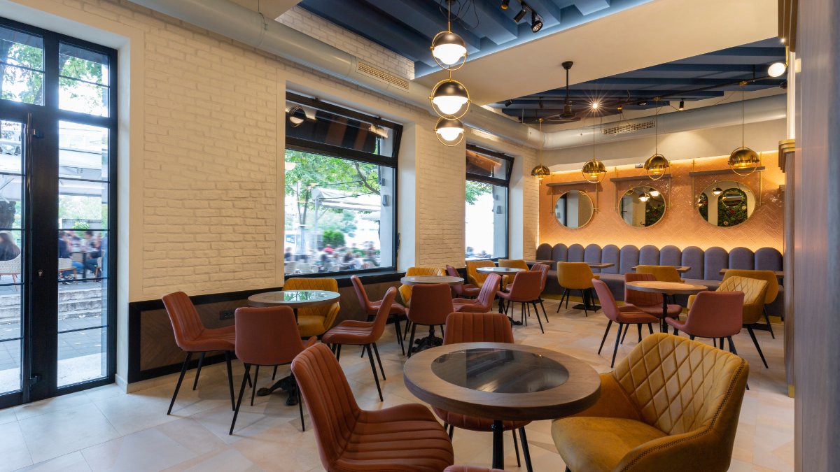 G0lden_Brew's tweet photo. This is our café decoration. #cafelife #cafe #cafecommunity #decoration https://t.co/vPhH1SGckw