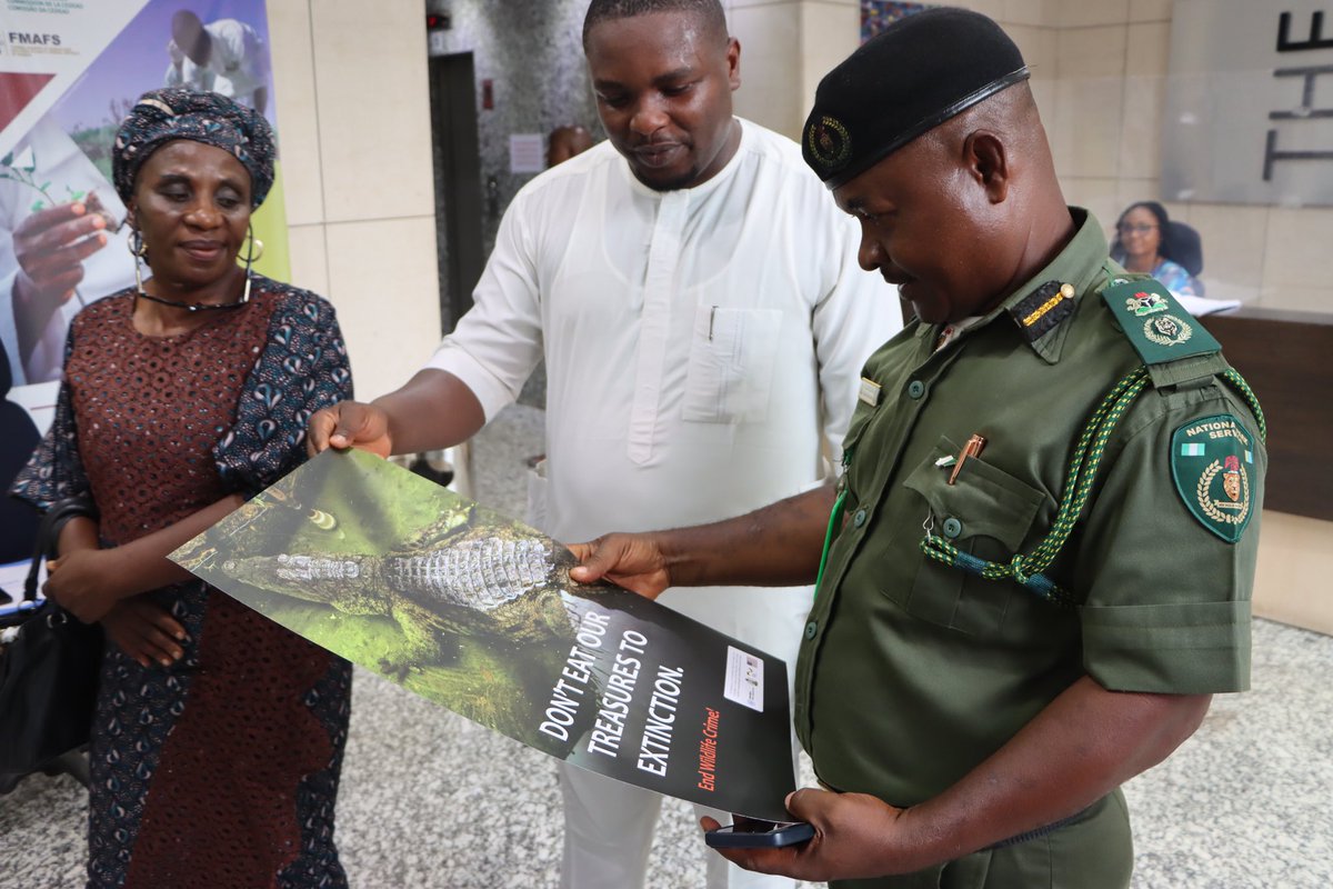 UNODC_Nigeria's tweet image. We are keeping wildlife in the wild - not on our plates! 

Delighted to have partnered with @NigeriaGov &amp;amp; @FMEnvng to produce vital comms materials that raise awareness on wildlife &amp;amp; forest crime. 

Grateful to @GERinNigeria &amp;amp; @StateINL for funding.

🔗 unodc.org/conig/en/stori…