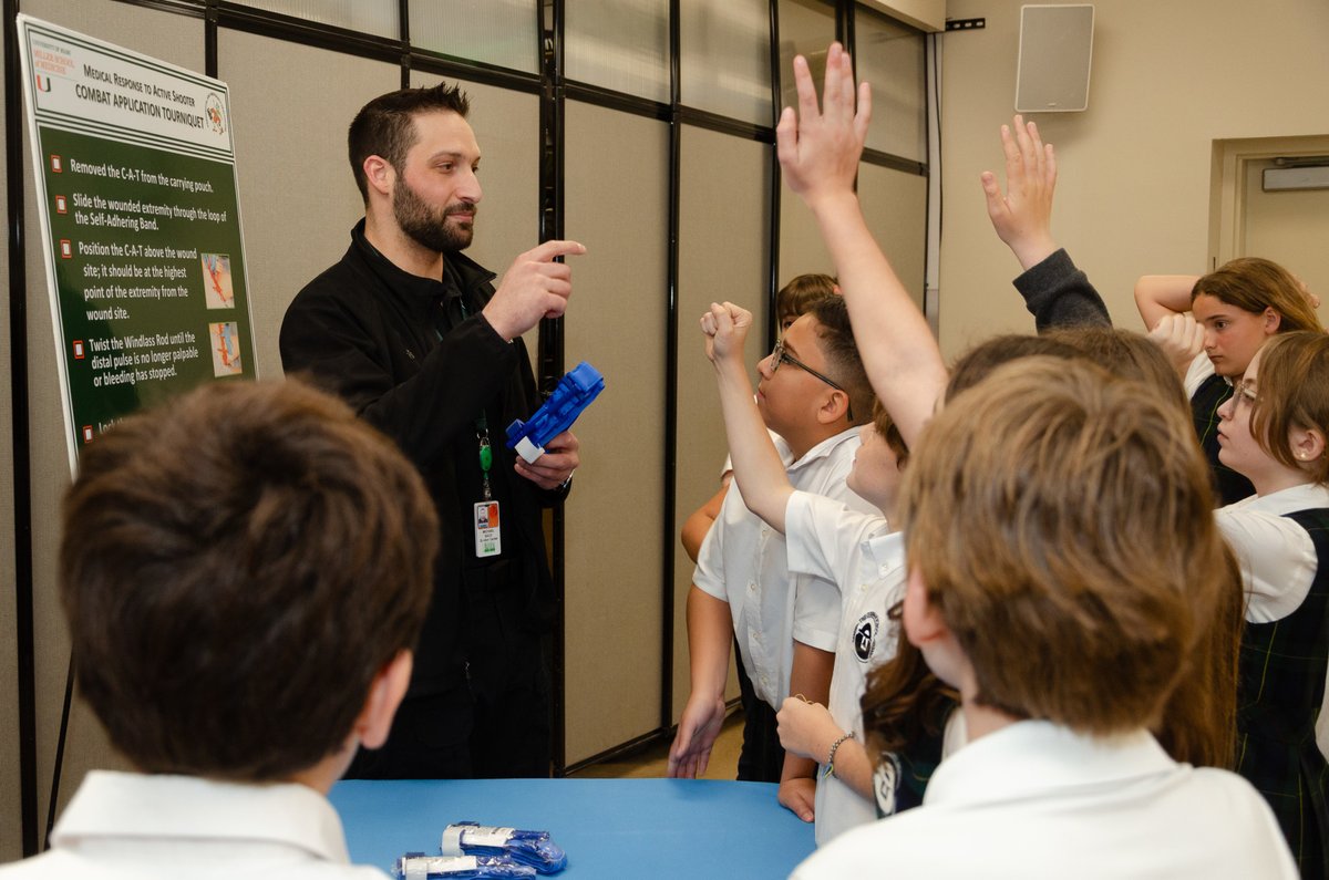 UMGordonCenter's tweet image. Truly a field trip for the books!

We were thrilled to introduce students from @cushmanschool to the wonderful world of #simulationeducation.

These eager young minds got up-close with simulation techniques, and discovered how healthcare providers train to save lives.