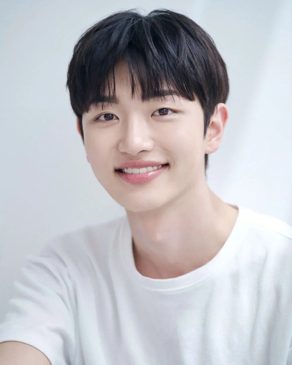 t2u_ki's tweet image. #무언가잘못되었다 배우 정보

최민호 01.10.19. 빌리언스 mh_10.19_
정제현 03.03.15. 플럼에이앤씨 iamjehyeon
지민서 96.06.25 바로엔터테인먼트 ziminseo_

#SomethingIsNotRight