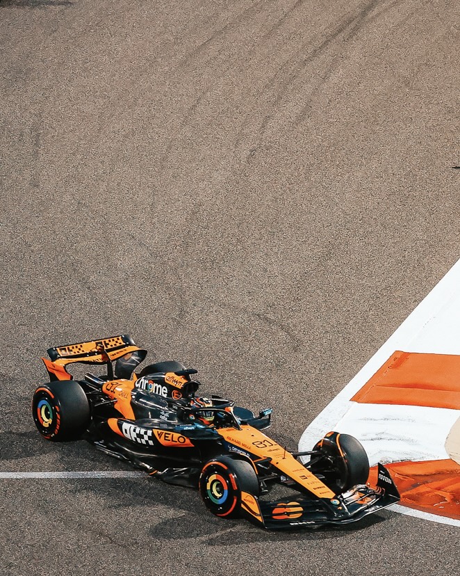 McLarenF1's tweet image. Another weekend of night racing in the MCL39 🏎️

#McLaren | #SaudiArabianGP 🇸🇦