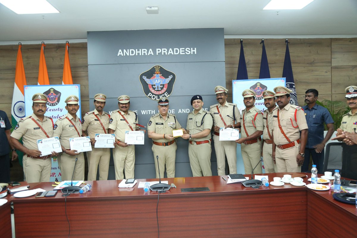 West Godavari District Police tweet media
