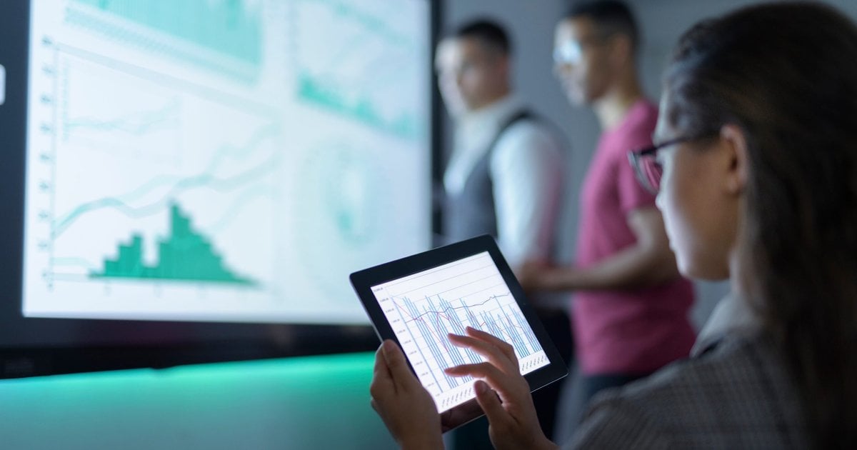 $98.5M/year... that’s what firms lose to cyber threats &amp; inefficiencies, says <a href="/FISGlobal/">FIS</a> &amp; <a href="/OxfordEconomics/">Oxford Economics</a>. CEO Stephanie Ferris &amp; researcher Bianca Fisher call for AI &amp; fintech resilience as threats grow daily 👉 ow.ly/F9yt50VBveY

#Cybersecurity #Fintech #FraudPrevention