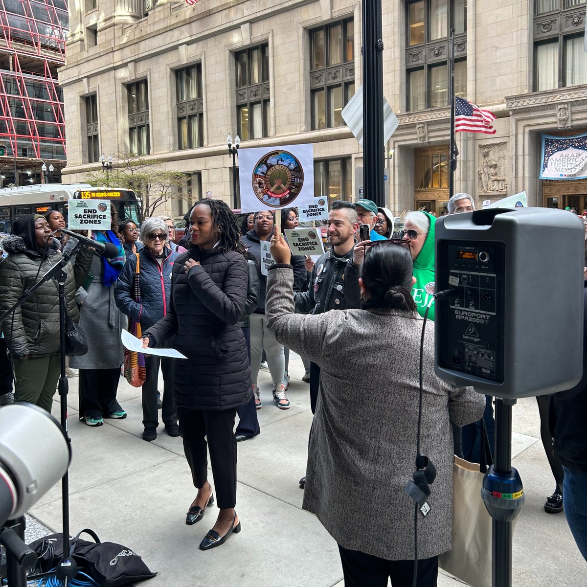 IEC (@ilenviro) on Twitter photo IEC & <a href="/CEJNetwork/">Chicago Environmental Justice Network</a> & more partners are rallying to celebrate the introduction of the Hazel M. Johnson Cumulative Impacts Ordinance in Chicago. The policy addresses the environmental & health burdens placed on frontline communities.
Watch live➡️ facebook.com/ilenviro/live_… IEC & <a href="/CEJNetwork/">Chicago Environmental Justice Network</a> & more partners are rallying to celebrate the introduction of the Hazel M. Johnson Cumulative Impacts Ordinance in Chicago. The policy addresses the environmental & health burdens placed on frontline communities.
Watch live➡️ facebook.com/ilenviro/live_…