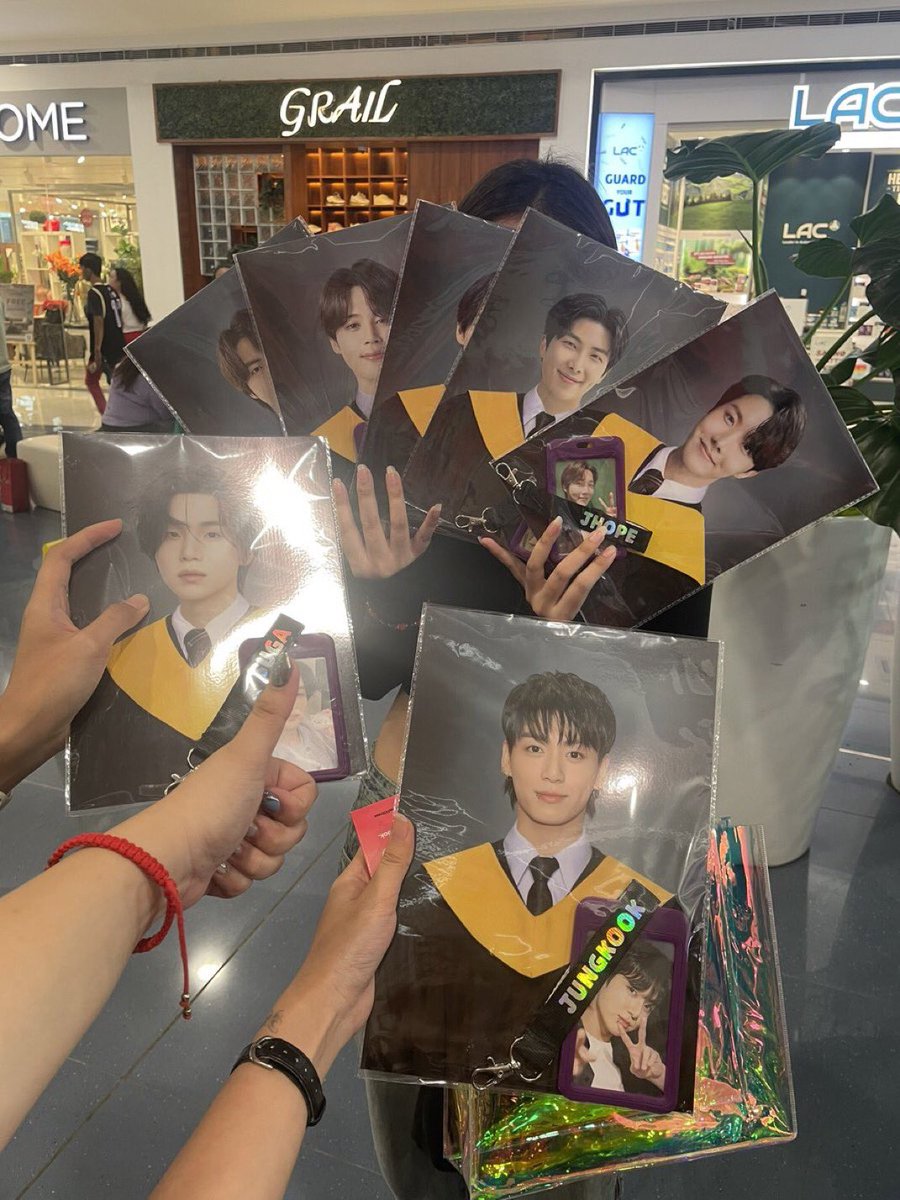 ًathena⁷ tweet media