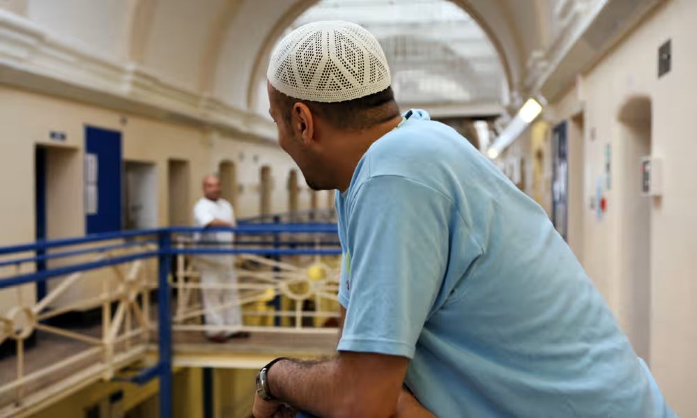 Muslim prisoners in #England are more frequently subjected to painful restraining techniques at the hands of prison staff compared with other inmates, according to <a href="/Maslaha/">Maslaha</a> arab.news/y6hpq
