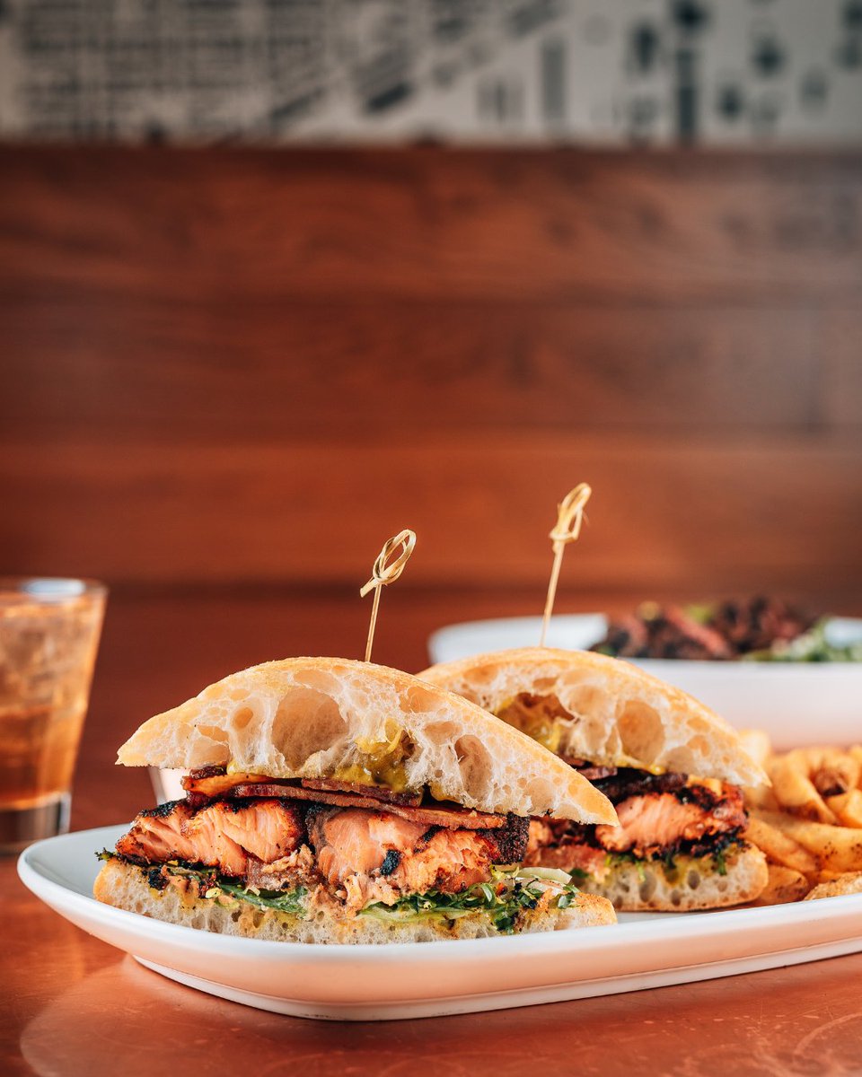 What’s the first item you’re ordering off our new menu?

Butcher Burger 🍔
Blackened Salmon BLT 🐟🥓

#SouthBranch #Chicago #NewMenu #ChicagoRestaurant