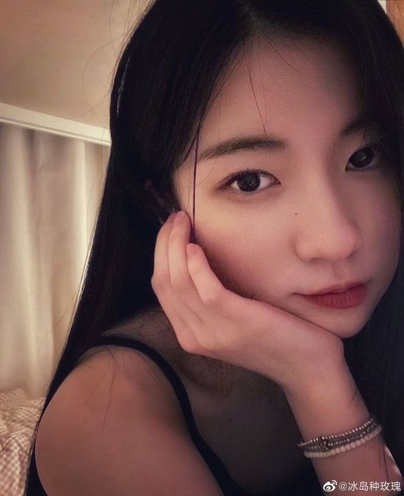 rorastuffs's tweet image. If work ethic was a person, it would be Enami Asa.

Kuromi, you are the living proof that hardwork and talent can coexist. We’ve seen you struggle, we’ve seen you cry, but I bet the younger you would have no idea how strong the present you is and how powerful the future you will…