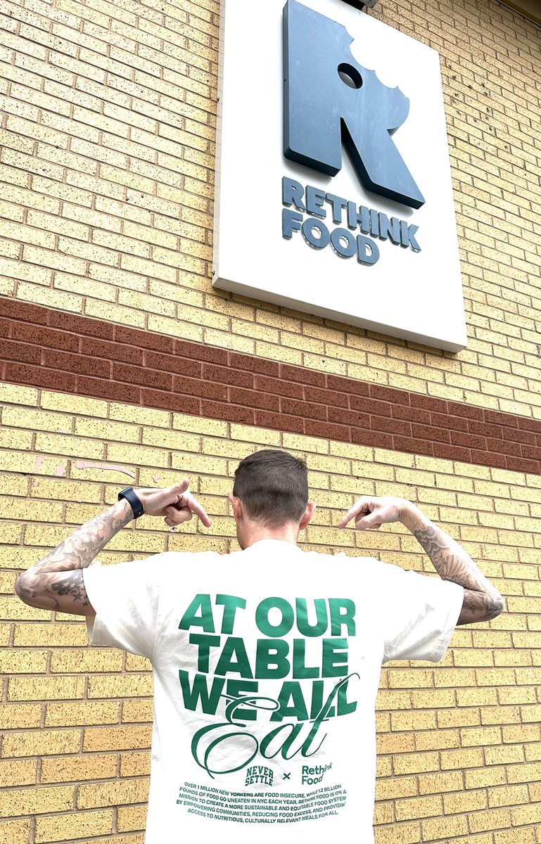 RethinkFoodUK's tweet photo. …and here it is, modelled by our very own co-founder Nathan Atkinson #letsRethinkFood #Rethinkers #PositiveConnnections https://t.co/dSnlzdFHv0