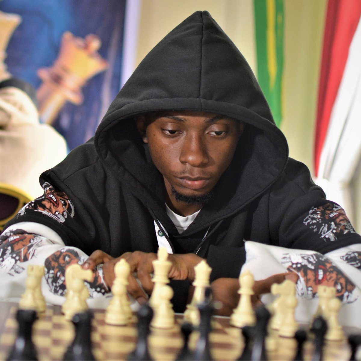 Nigeria has a new International Master of Chess 🇳🇬. 
Congratulations to 22 year old IM Olisa Tennyson who just emerged as the champion of the super zonals.

We're witnessing the Chess revolution in real time and the only way forward is to continue to invest in young talent.
