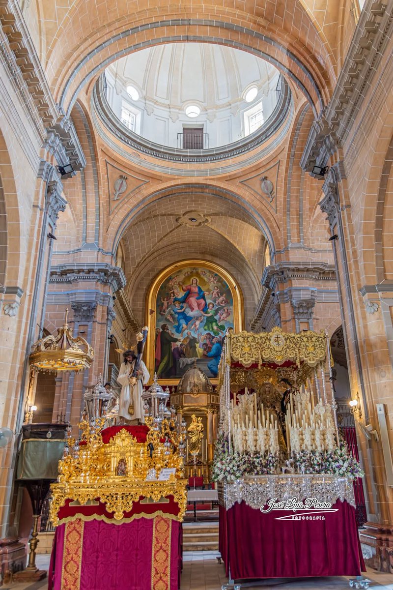VeraCruz_Moguer's tweet photo. 🟢⚫ Ntro. Padre Jesús de la Victoria y María Stma. de la Paz aguardan en la parroquia un nuevo Miércoles Santo
#veracruzmoguer #miercolessanto #victoria #paz https://t.co/qJn17VcVOB