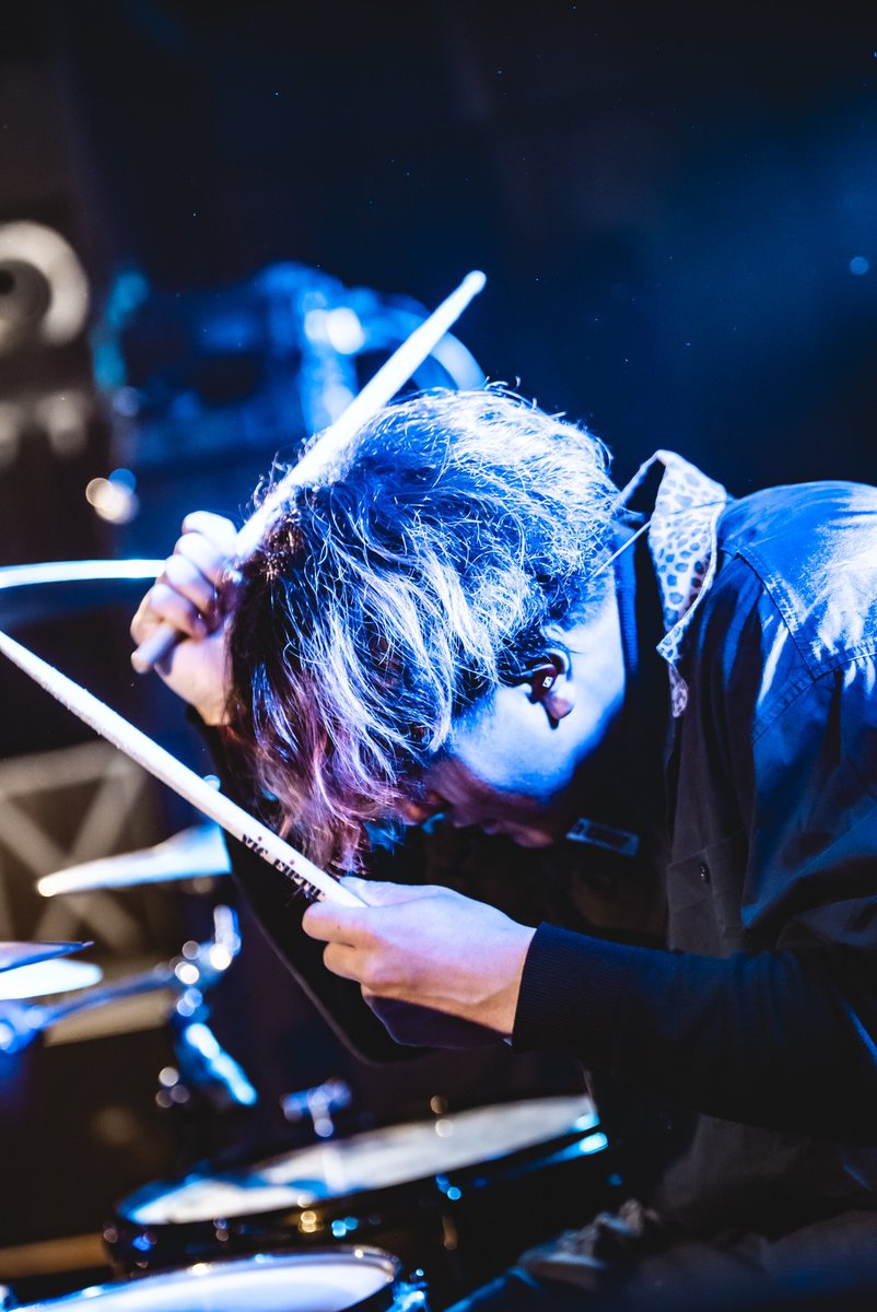 naoya_lostback's tweet image. 2025.4.14 トラケミスト@TRCM_official 
"爆炎の慢性化危険TOUR2025"
呼んでいただきありがとうございました🔥

北海道からアツくて綺麗な音楽を届けられたんじゃないかなって思えた日でした👀
僕らのツアーはまだ続くから是非みんなチェックしてね✅
#band
#drum
#lostbackpoint