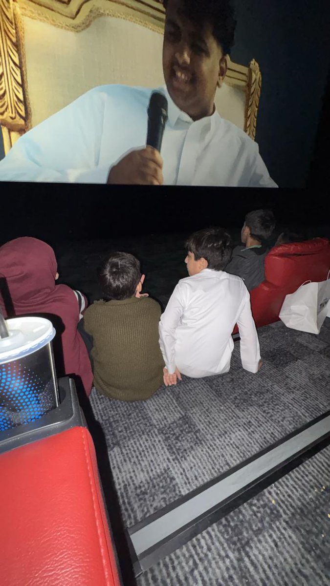 bodour1981's tweet photo. @muvicinemas ماهذه الفوضى يا موفي سينما احساء مول؟ https://t.co/vQztbtyWNf