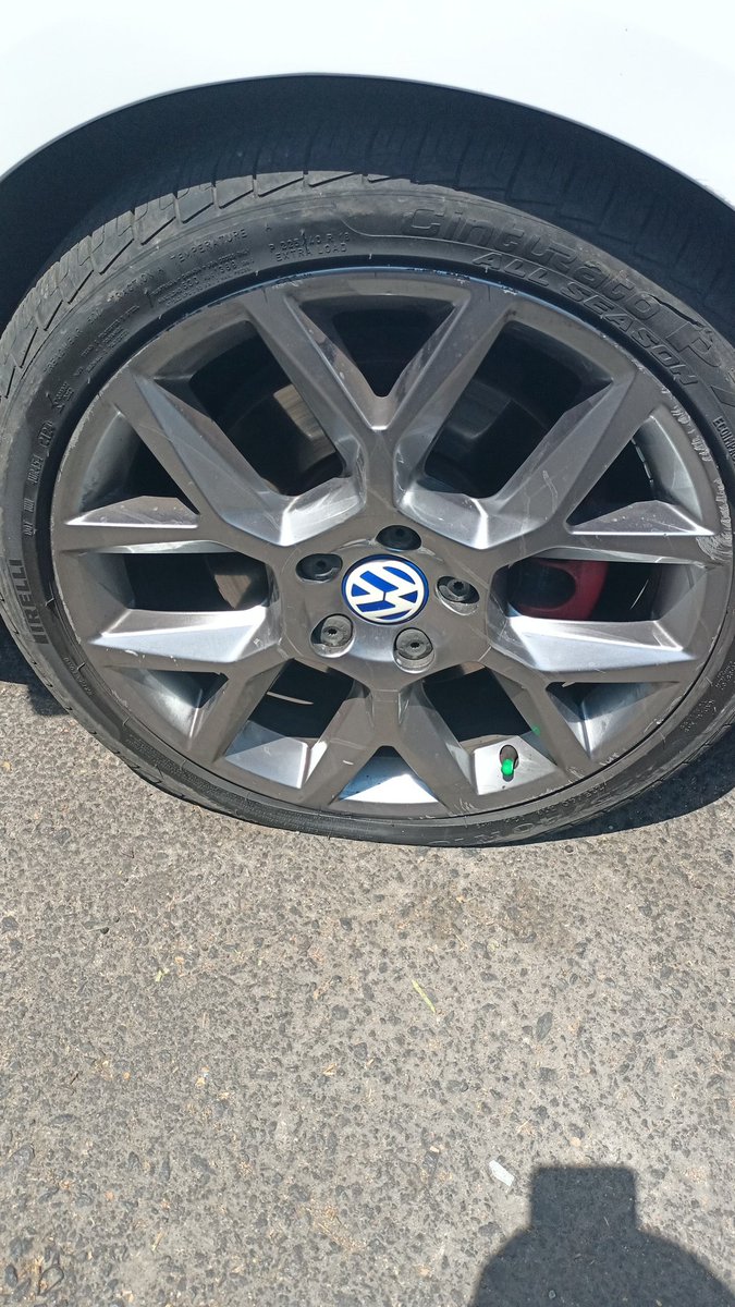 karconsanik's tweet photo. Este bache lleva meses aquí y no lo reparan hoy voló mi llanta y puede provocar un fuerte accidente....URGENTE SU REPARACIÓN @locatel_mx @Alcaldia_Coy @UNAM_MX @AtinaleAlBache @GobCDMX @GobiernoMX https://t.co/E3jV6mqrJY