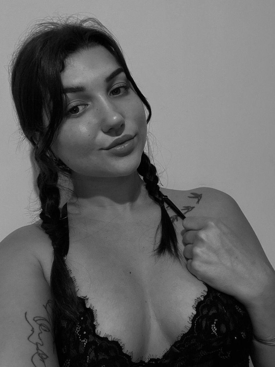 Bloom🧚‍♀️ tweet media