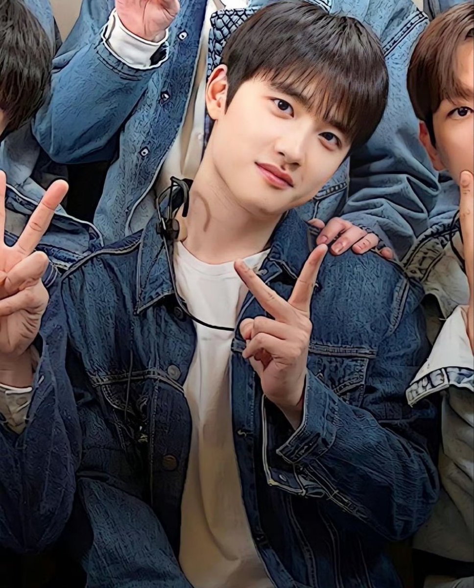 ตาโต แก้มป่อง เหมือนดั่งปลาทองตะลิดติ๊ดตี่ tweet media