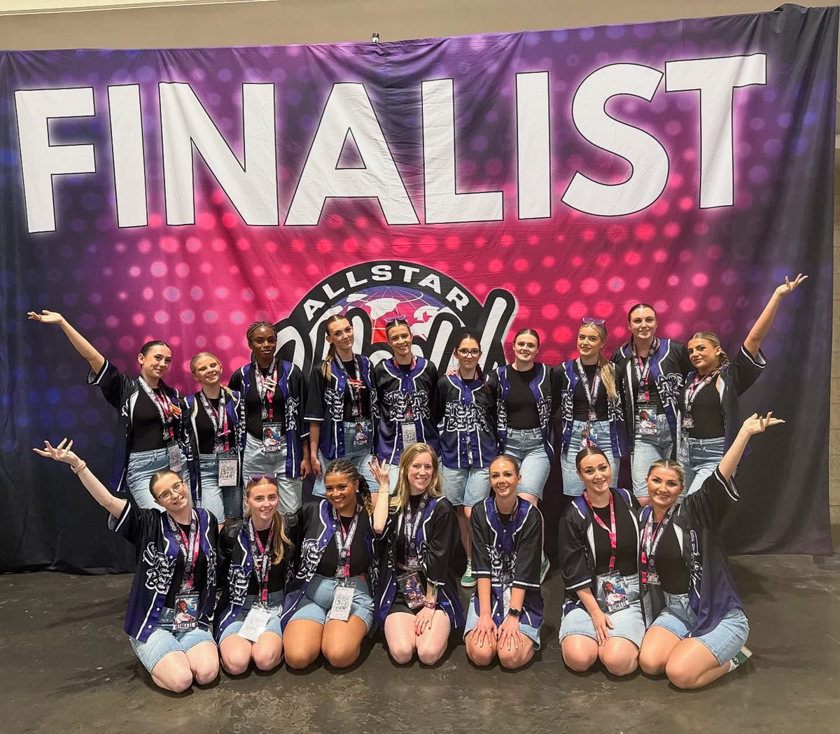 elise 🎀 tweet media