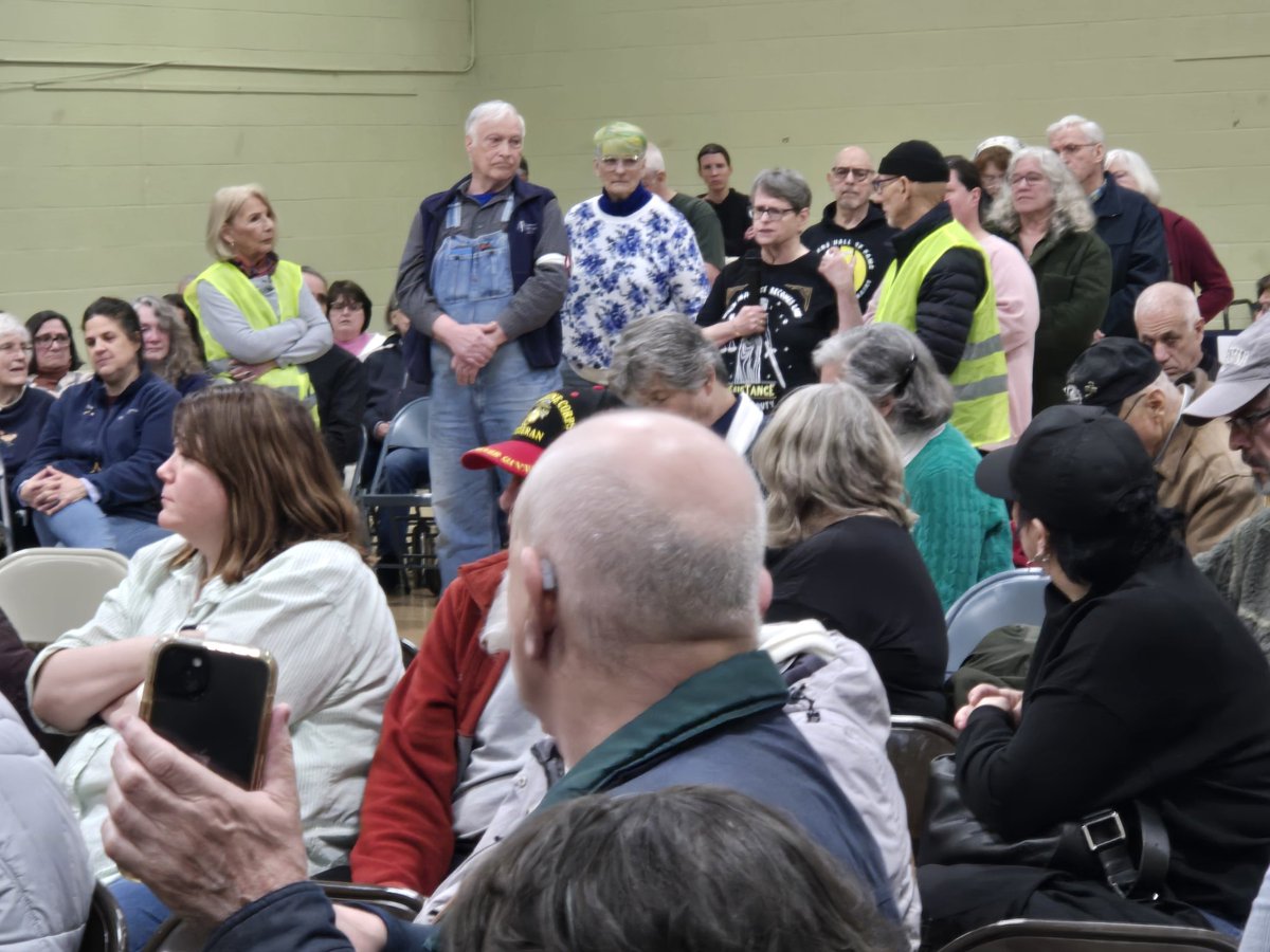 markpoloncarz's tweet photo. Thank you to all who attended last night's #NY24 Town Hall in Batavia. If the congresswoman had shown she would have heard her constituents say hands off their Social Security, Medicare and Medicaid, as well as stop cuts to food pantries and education. It was a good discussion. https://t.co/eCju39RkpA