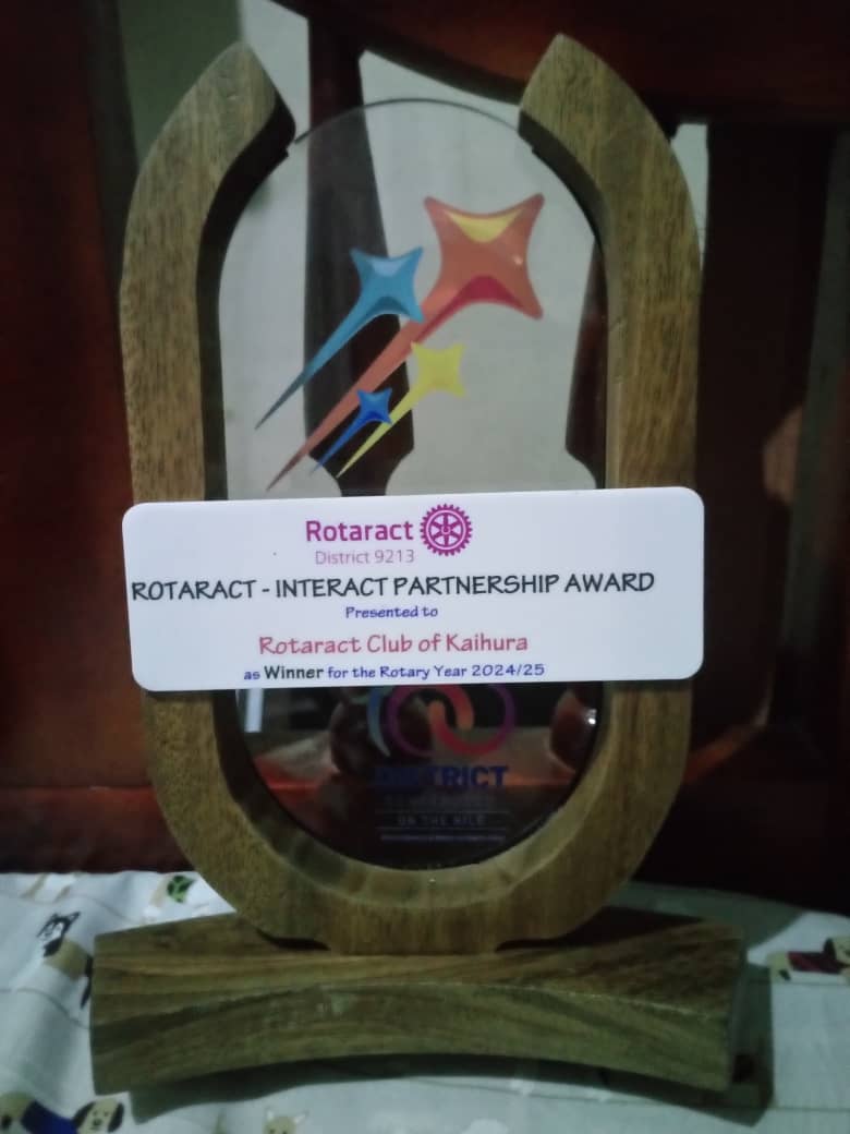 rotaractKaihura's tweet photo. One Great year of Service 
Four Distinguished awards
A great moment to celebrate 
Thank you to all members of the Rotaract club of Kaihura 🙏🙏
#CommunityserviceAward
#ProfessionalandLeadershipDevtAward
#RotaractInteractAward
#Cluboftheyear2024_2025
#Kaihuratotheworld https://t.co/TMUfuU11F9