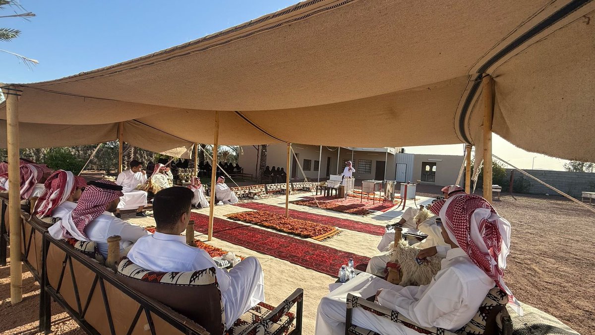 hailyouthorg's tweet photo. يحدث الأن |

بدء الجزء العملي من مشروع نحالي المستقبل في جمعية حائل الشبابية ضمن مبادرة #الفرص_الخضراء بمؤسسة الملك خالد @KKFoundation وبالشراكة مع الشركة #السعودية_للكهرباء @ALKAHRABA من خلال برنامج اساسيات تربية النحل وانتاج العسل وذلك في مناحل فهد الغازي بمركز المرير بحائل. https://t.co/1qCzbXDSDp
