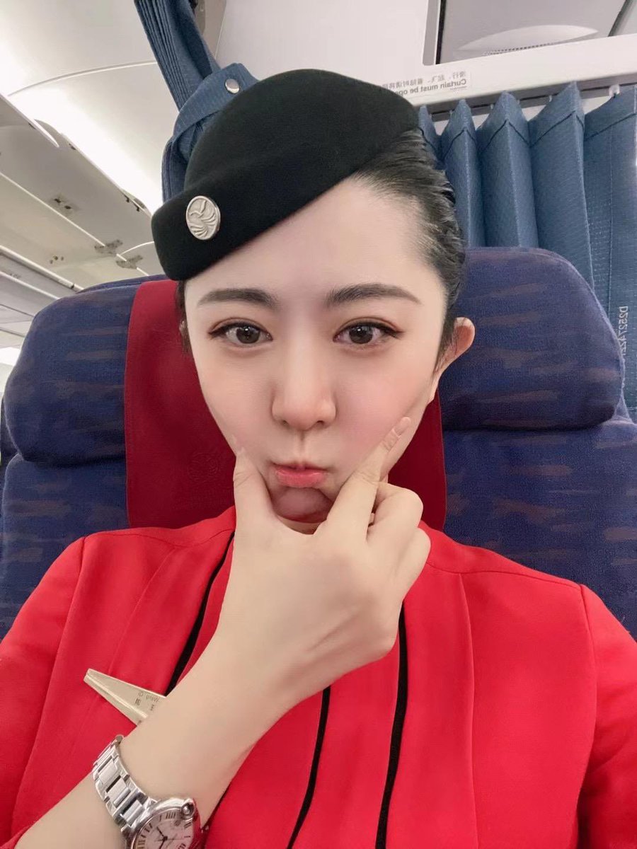 Tangtang588's tweet photo. 喜欢我就和我讲啊，我又不是不负责。 https://t.co/ygnDIDd2ue