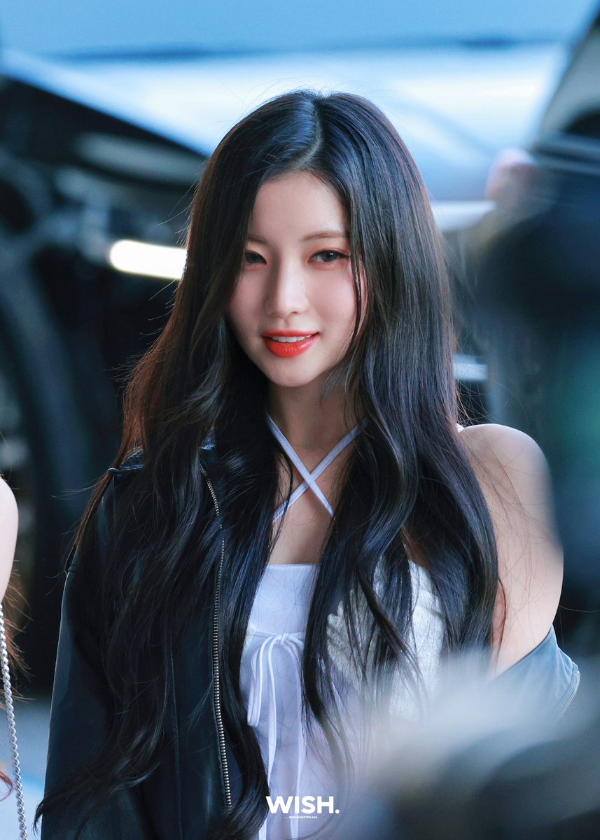 wish__asa's tweet image. 250417 🎂

君がこの世界に現れた日🩷空さえも優しく微笑んだ🥹

#BABYMONSTER #베이비몬스터 
#아사 #ASA #榎並杏紗 #ENAMIASA