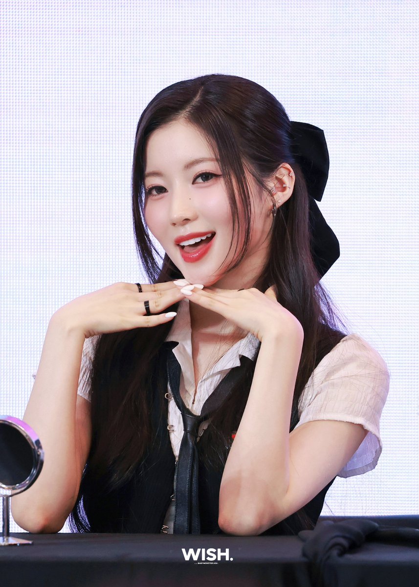 wish__asa's tweet image. 250417 🎂

君がこの世界に現れた日🩷空さえも優しく微笑んだ🥹

#BABYMONSTER #베이비몬스터 
#아사 #ASA #榎並杏紗 #ENAMIASA